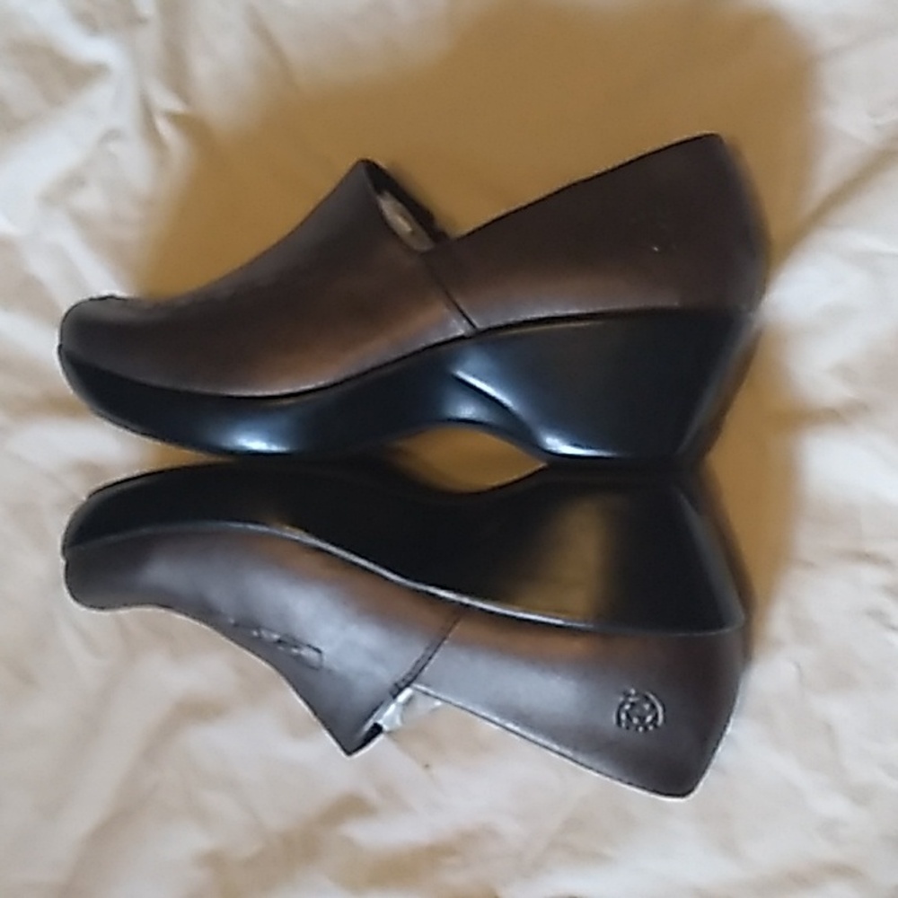 women's Ariat shoe size 8 color black and bronze - Picture 4 of 9